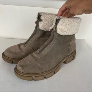 BLONDO Plaka Waterproof Suede Sherpa Boots in Taupe Mushroom size 8.5
